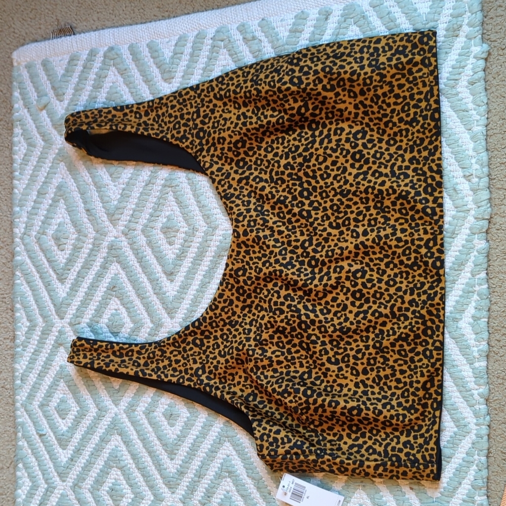 Reversible swim top